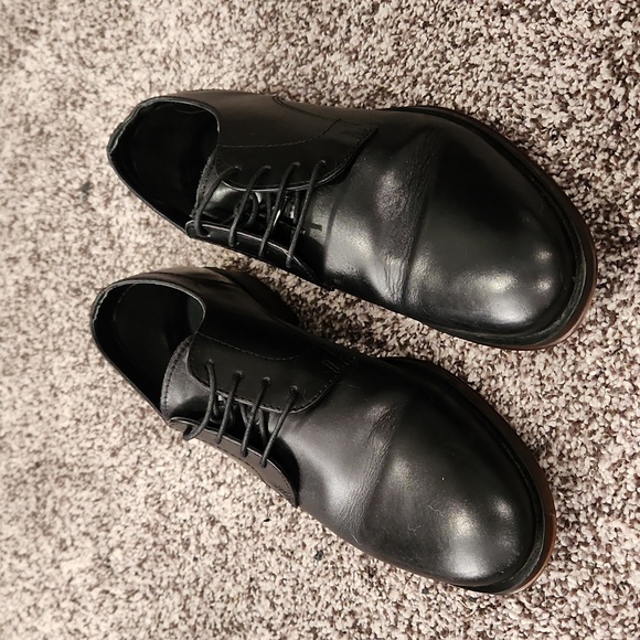 Men's Dress Shoes - Picture 1 of 3